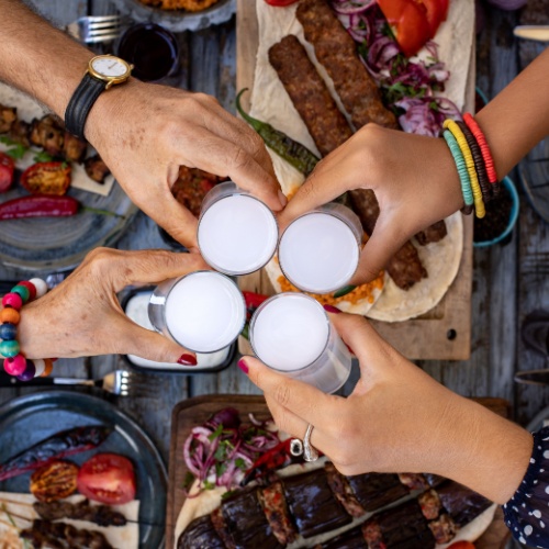 <strong>Opa Bar & Mezze</strong>