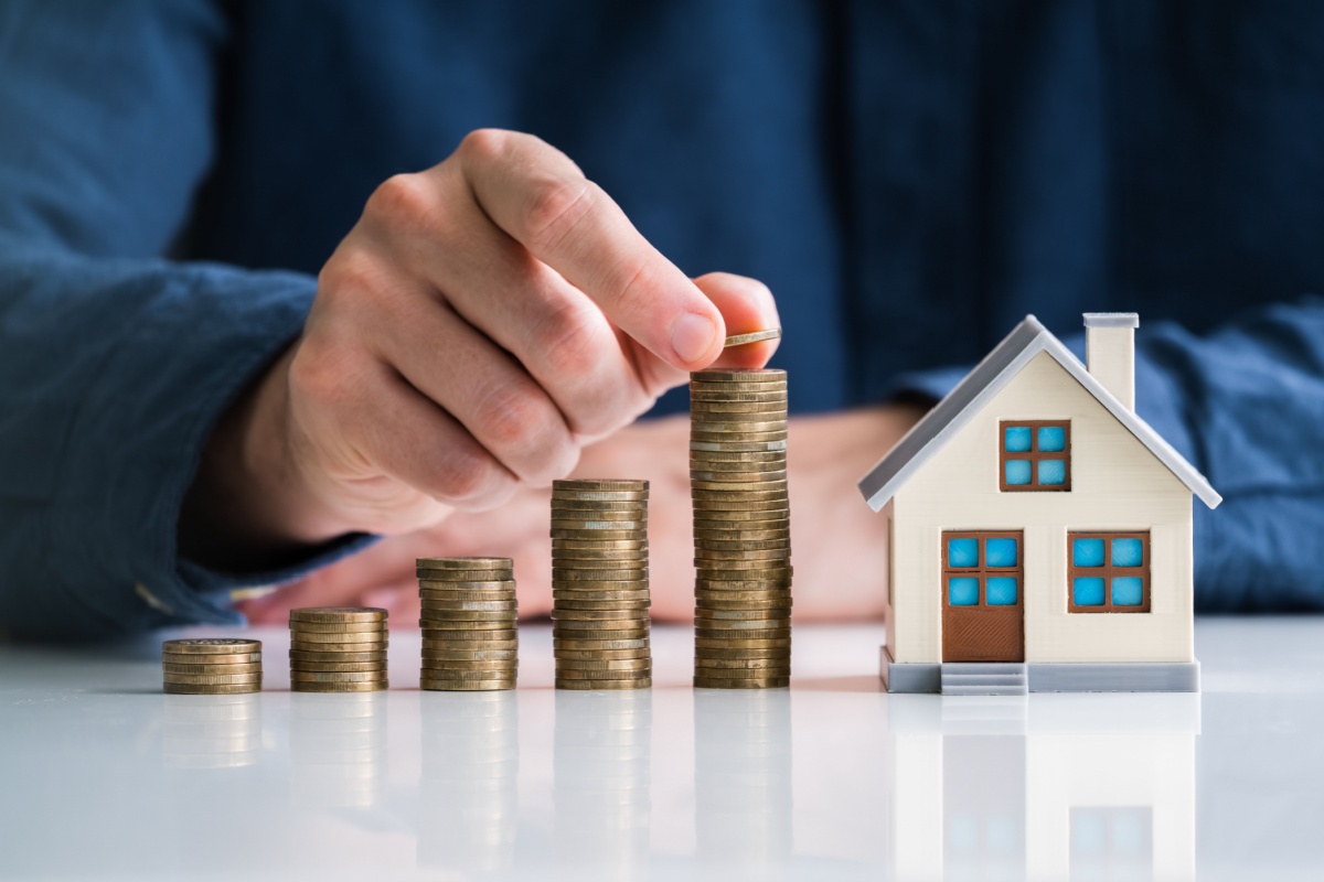 The Top 3 Things to Know When Saving for a House Deposit. Photography by Andrey_Popov via Shutterstock