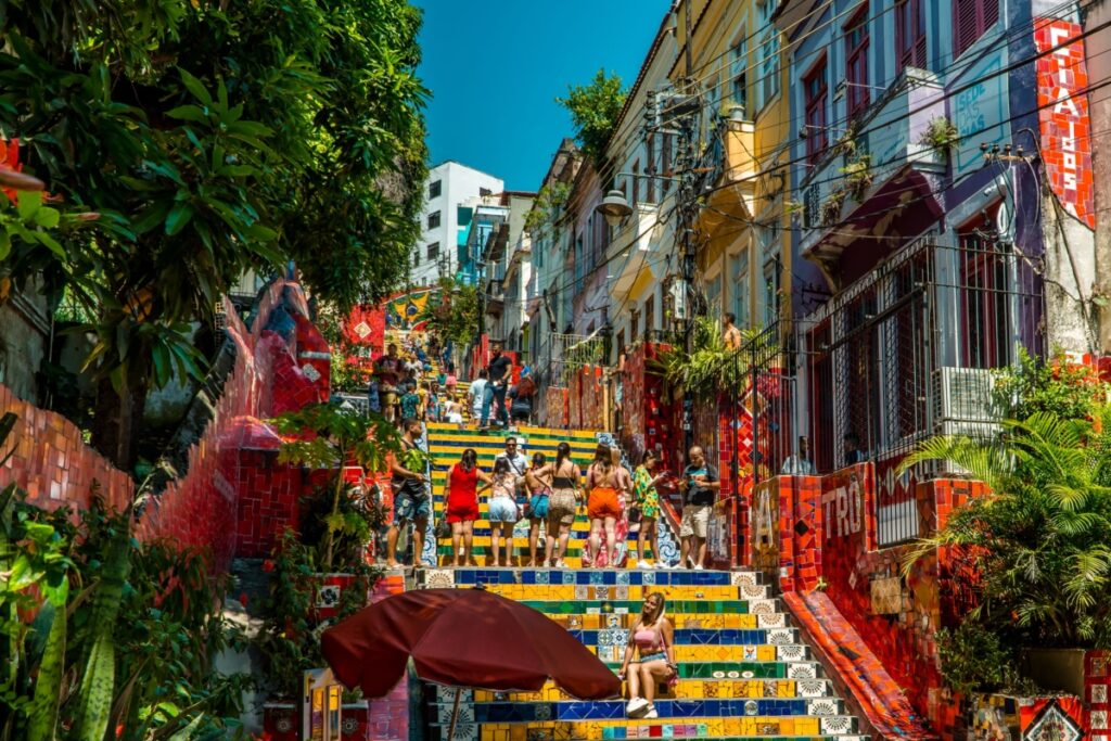 Streets of Rio De Janeiro, Brazil. Photography by Roaming Pictures via Shutterstock