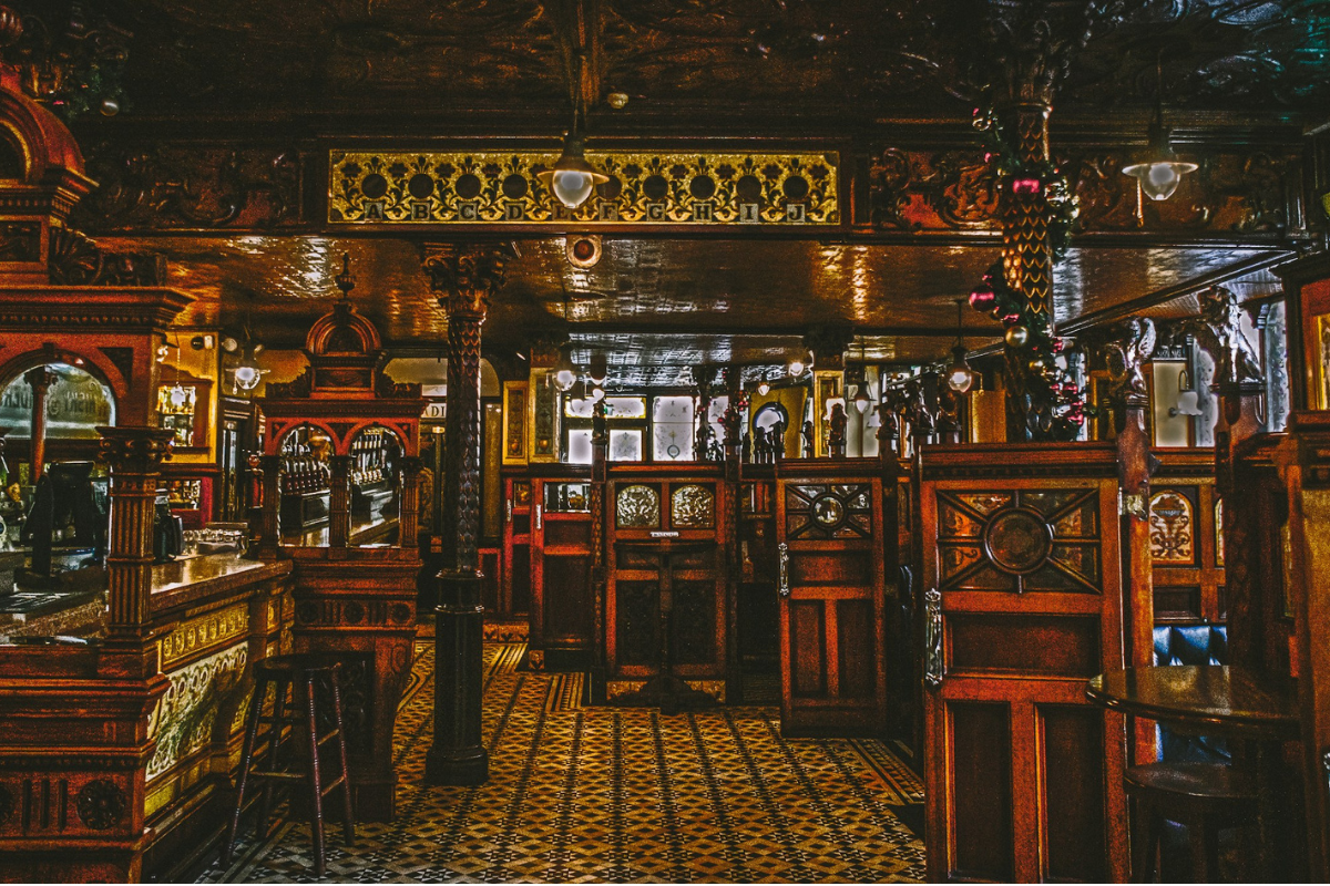 Interior of Irish Pub. Photography by K. Mitch Hodge via Unsplash